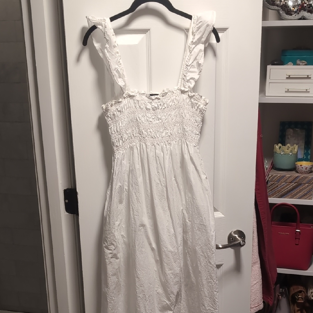EUC French Connection White Midi Dress